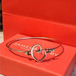 Mother’s love hook on bracelet delicate heart